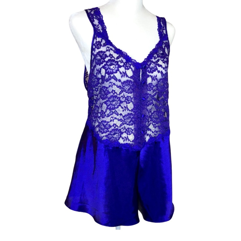 Victoria’s Secret VTG Gold Label Lace Romper M